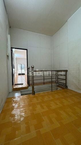 Nhà vị trí đẹp ngang 4.55 Ông Ích Khiêm tiện ở và kinh doanh