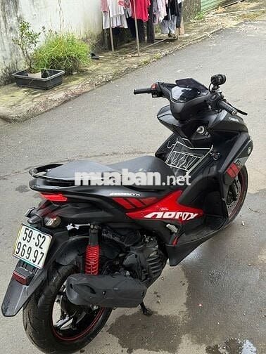 Yamaha NVX 2018 Đen đỏ