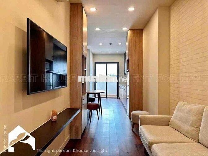 Cho thuê chdv 30m2 full nội thất, thang máy nội khu sân bay, Tân Bình