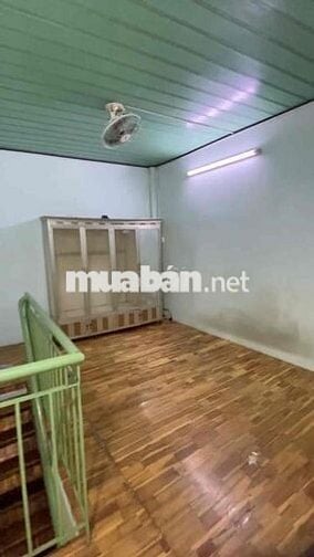 thuê P14-Q6, 25,8m2 1lững có sẵn nội thất, hẻm yên tĩnh, giá 5tr chốt