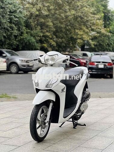 Honda Vision 2017 màu Trắng