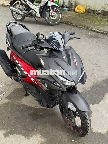 Yamaha NVX 2018 Đen đỏ