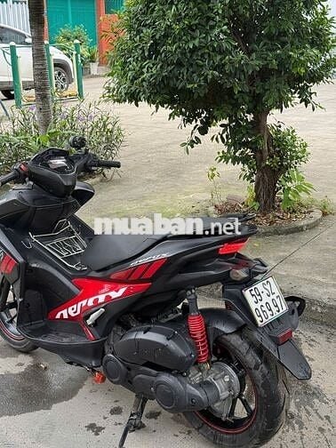 Yamaha NVX 2018 Đen đỏ