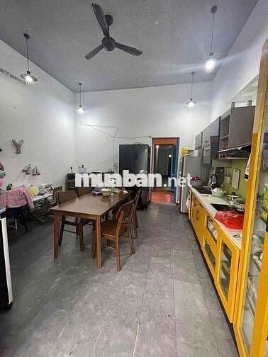 Cho thuê nhà 2 tầng, 2 phòng ngủ tại Hói Kiểng 32 giá rẻ