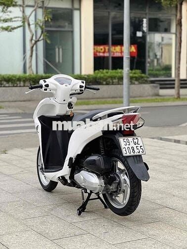 Honda Vision 2017 màu Trắng