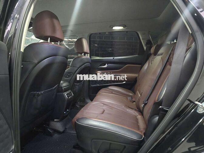 Hyundai Santafe 2021 Premium 2.2D,màu đen,65.000km