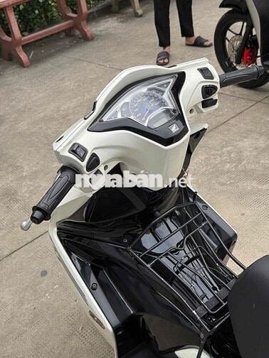 Honda Airblade 2014 125cc Trắng đen