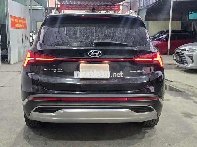 Hyundai Santafe 2021 Premium 2.2D,màu đen,65.000km