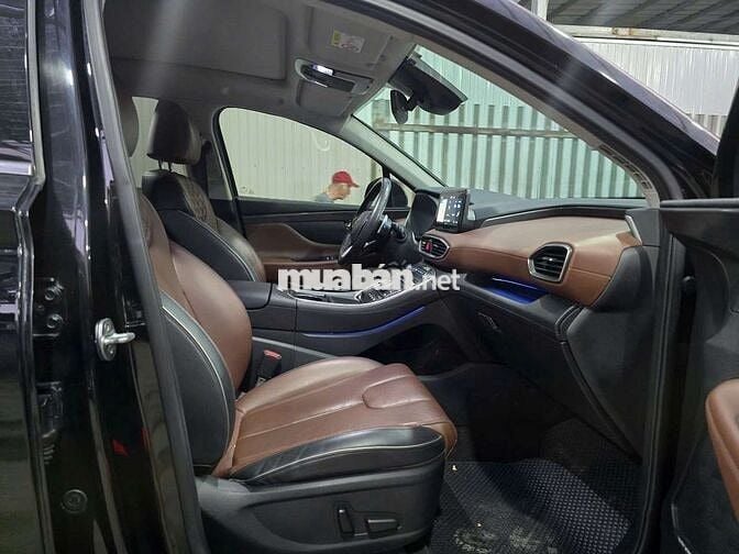 Hyundai Santafe 2021 Premium 2.2D,màu đen,65.000km