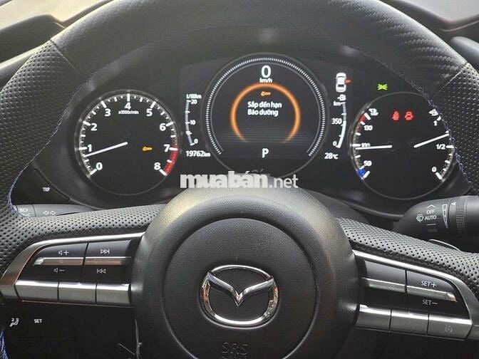 Mazda 3 2024 Luxury 1.5L,màu xám,19.000 km