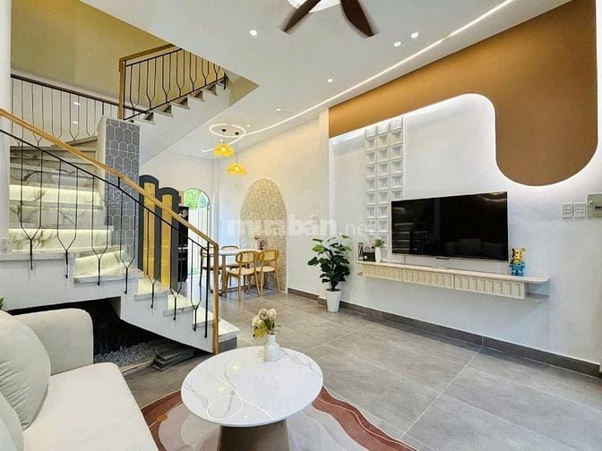 Bán nhà hẻm xe hơi Phạm Văn Chiêu, P.14, 4,1 x 12, 3 tầng, giá 5.79 