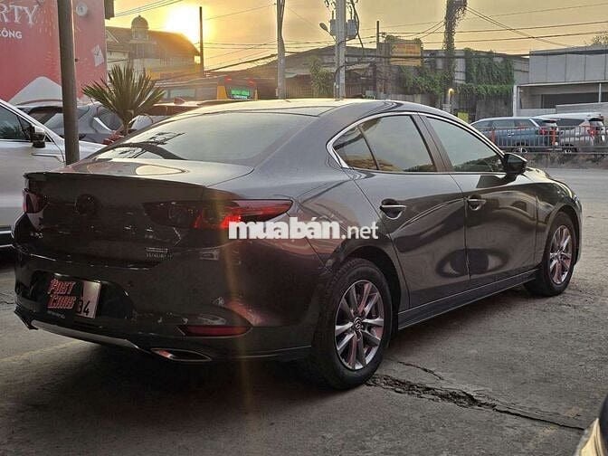 Mazda 3 2024 Luxury 1.5L,màu xám,19.000 km