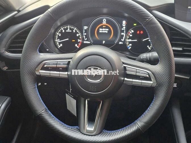 Mazda 3 2024 Luxury 1.5L,màu xám,19.000 km