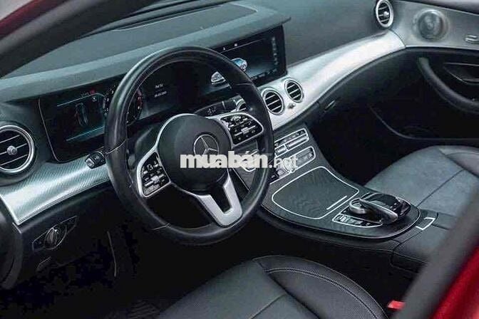 Mercedes Benz E Class 2019 E200 Sport - 41000 km