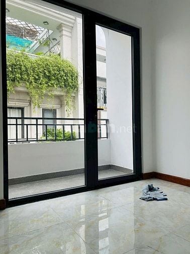 Nhà Nguyễn Tất Thành – Q4 | 63m² | 1 trệt 2 lầu – Có thu nhập 8tr/th