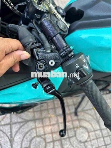 Honda CBR 2018 Xanh ngọc 25000 km