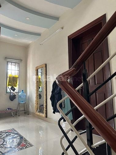 Bán nhà biệt thự căn góc 214m² mặt đường Nguyễn Duy Trinh Q2 gần chợ 5