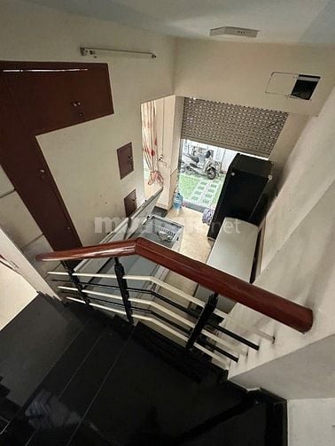 Bán nhà biệt thự căn góc 214m² mặt đường Nguyễn Duy Trinh Q2 gần chợ 5