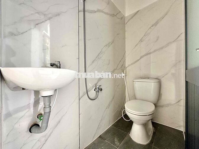 Trống Lại Căn Hộ 1 Phòng Ngủ Lớn, Bancol Gần Trường Chinh, Cộng Hoà