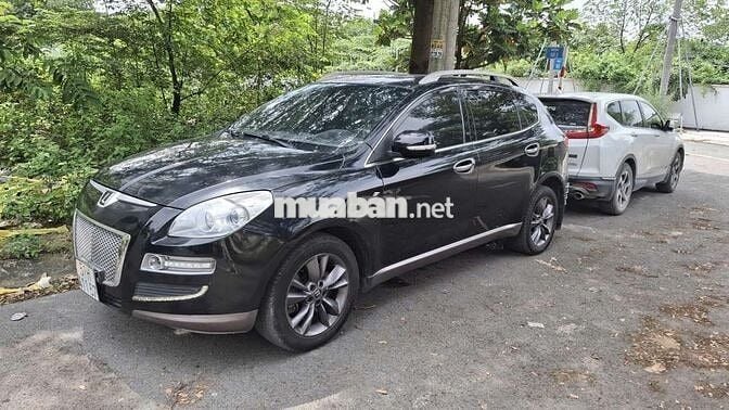 Ô tô 7 chỗ số tự động 2011