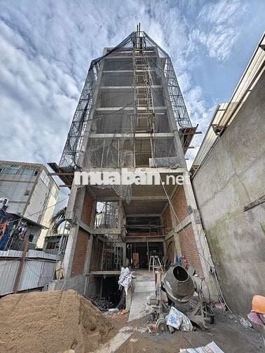 Toà nhà VP mới xây MT Ung Văn Khiêm - Bình Thạnh