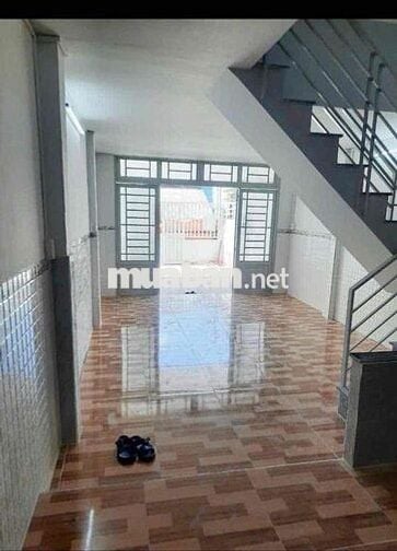 nhà đ48 một lầu 2pn 1wc  có sân