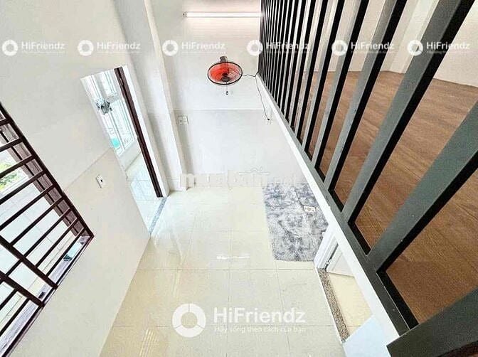 PHÒNG TRỌ BAN CÔNG GIÁ RẺ_ NGAY AEON TÂN PHÚ_SẴN MÁY LẠNH_ THANG MÁY