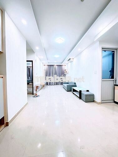 Bán căn hộ 2pn 2wc có Sổ Hồng Khu Ruby Celadon city