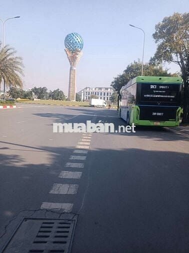 Nhà Quang Tiến, Lô góc, dân xây. Ôtô đỗ,50m ôtô tránh chỉ hơn 10 tỷ.