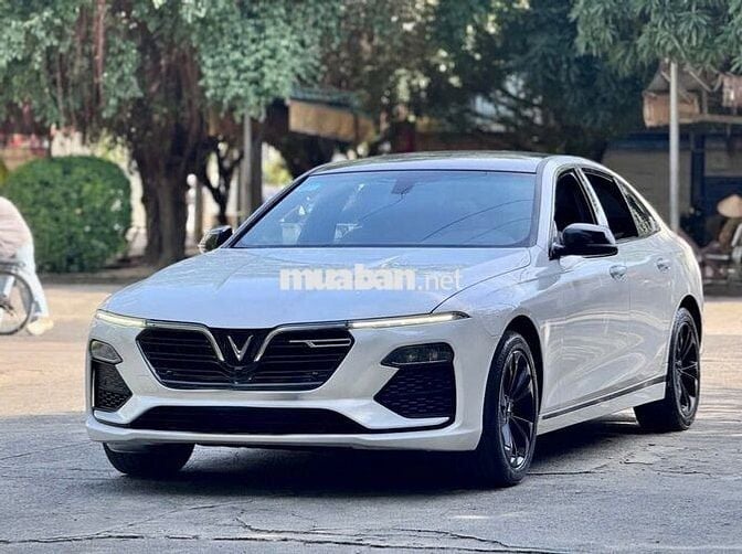 VinFast Lux A2.0 Turbo 2022 Trắng