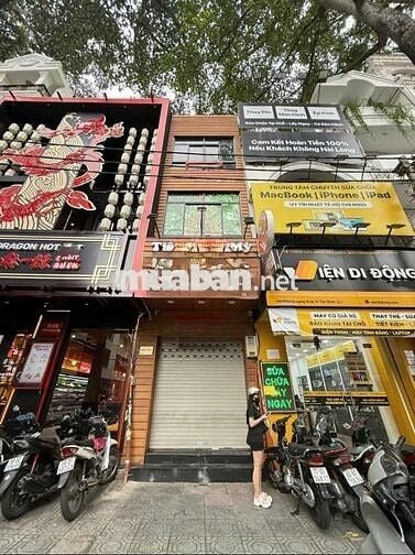 MT Trần Quang Khải 240m2 2 Lầu 2 Phòng CHo KD Tự Do GẦn Hai Bà Trưng