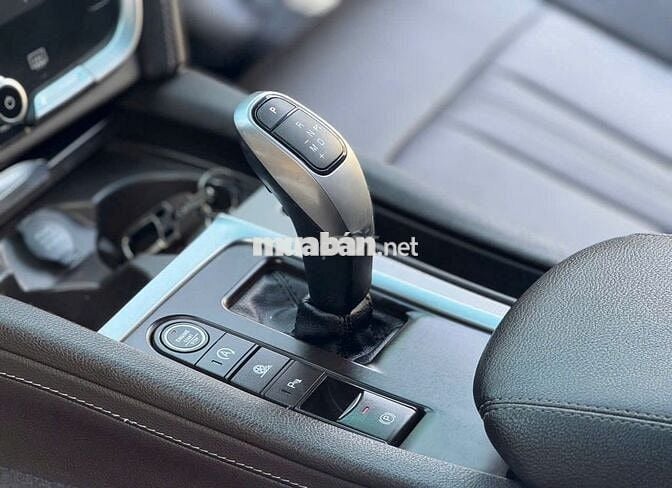 VinFast Lux A2.0 Turbo 2022 Trắng