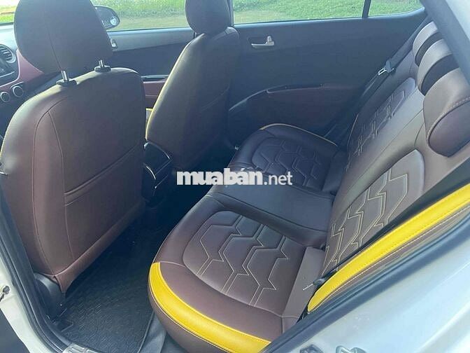 Hyundai Grand i10 2020 Hatchback 1.2 AT - 100000 k