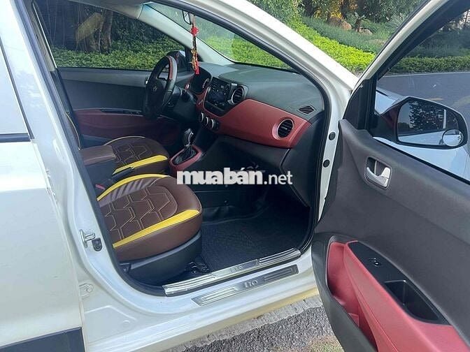 Hyundai Grand i10 2020 Hatchback 1.2 AT - 100000 k