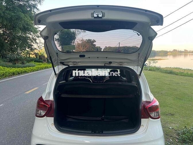 Hyundai Grand i10 2020 Hatchback 1.2 AT - 100000 k