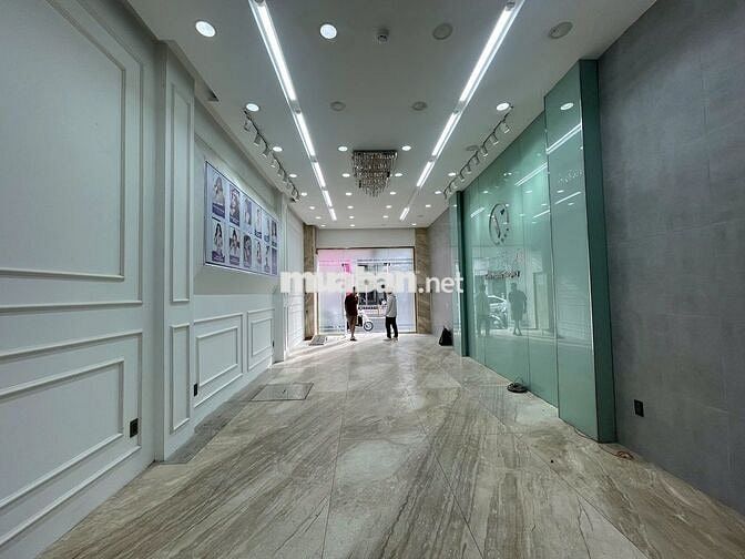 🌟 Cho thuê tòa nhà 6 lầu, thang máy – Q1 Hai Bà Trưng – 120tr/tháng