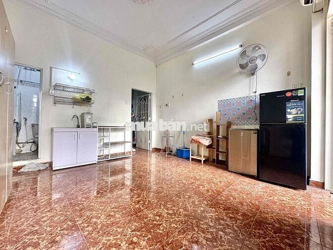 Căn Hộ Ban Công Đầy Đủ Nội Thất Rộng Rãi Thoáng Mát Ngay Aeon Tân Phú