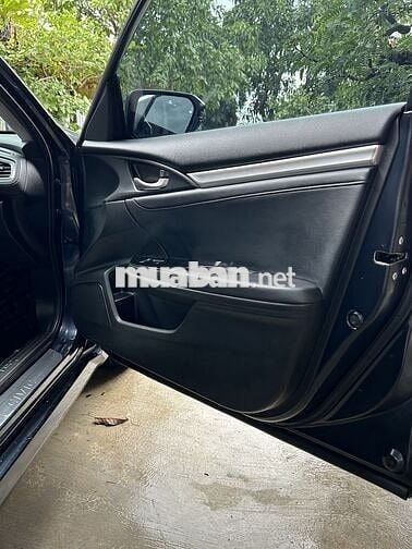 Honda Civic 2018 1.8 E - 16800 km