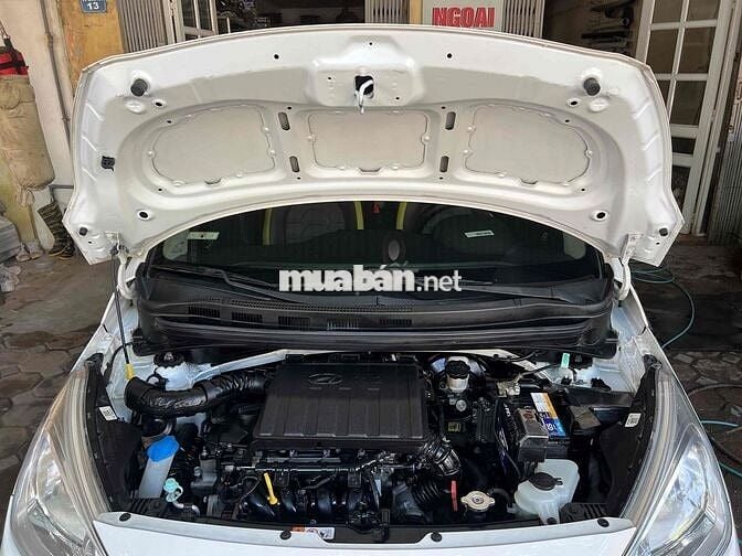 Hyundai Grand i10 2020 Hatchback 1.2 AT - 100000 k