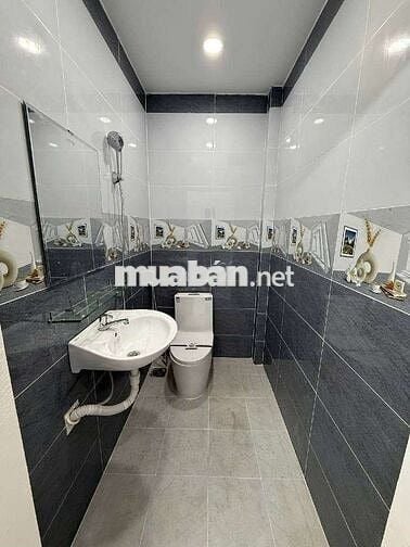 Bán nhà HXH sát MT, 3.7 tỷ, 52m2 Lê Văn Quới ngã 4 bốn xã kề Tân Phú