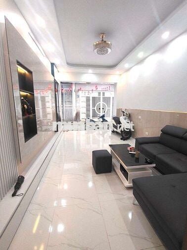 NHÀ KHU PHỐ VIP GIÁ RẺ. 62M NHỈNH 20TY KHU PHỐ HOÀNG SÂM Ô TÔ ĐỖ CỬA