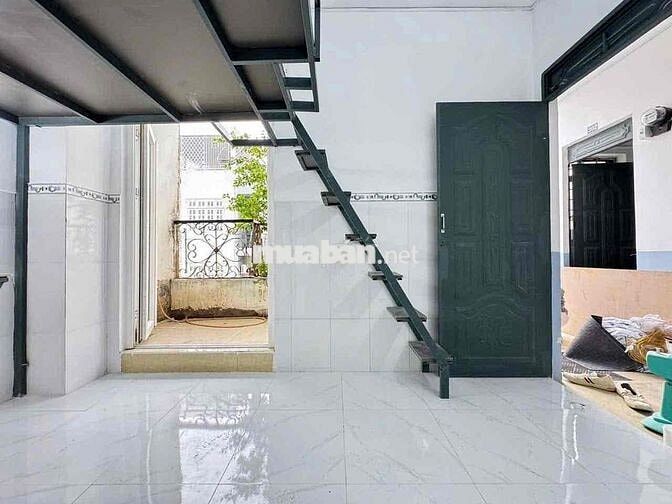 Phòng trọ giá rẻ - Mới 100% ngay Tân Sơn Nhì - Cách ĐH Công Thương 3p