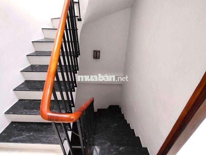 NHÀ KHU PHỐ VIP GIÁ RẺ. 62M NHỈNH 20TY KHU PHỐ HOÀNG SÂM Ô TÔ ĐỖ CỬA