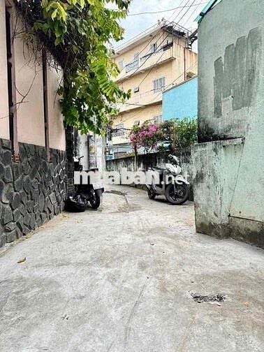 BÁN ĐẤT ĐƯỜNG NƠ TRANG LONG - 43m2 - HẺM 3,5m - NỞ HẬU TÀI LỘC