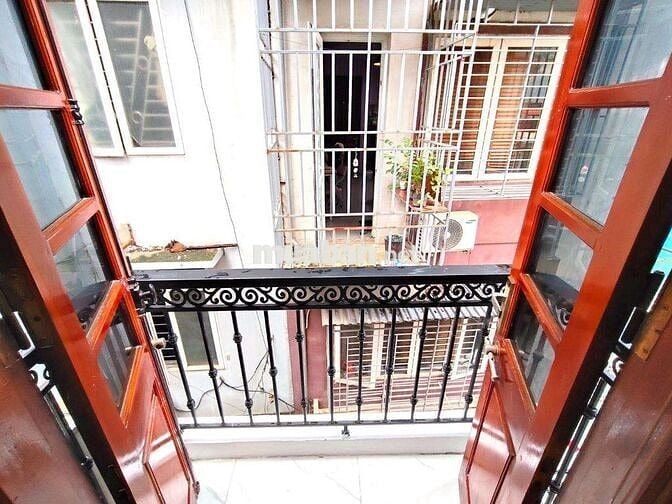 NHÀ KHU PHỐ VIP GIÁ RẺ. 62M NHỈNH 20TY KHU PHỐ HOÀNG SÂM Ô TÔ ĐỖ CỬA