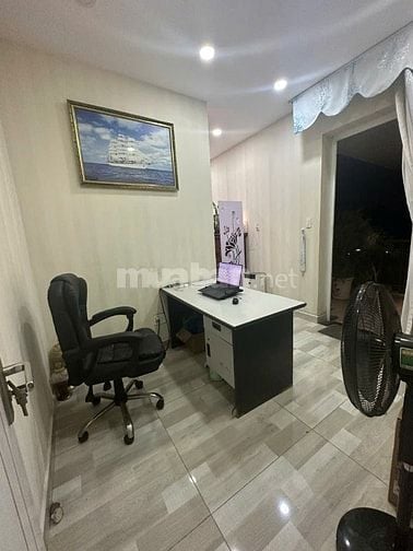 CHÍNH CHỦ BÁN CĂN GÓC 2 MẶT TIỀN VIEW CÔNG VIÊN - HỒ BƠI DỰ ÁN LOVERA 