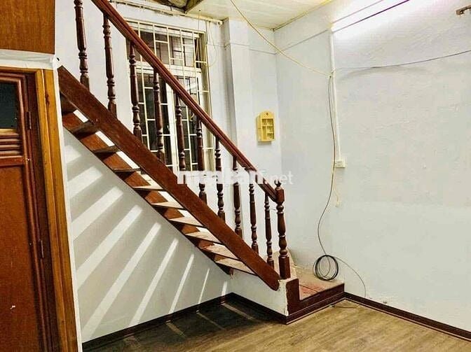 Bán căn hộ Tập thể trung tâm quận Cầu Giấy