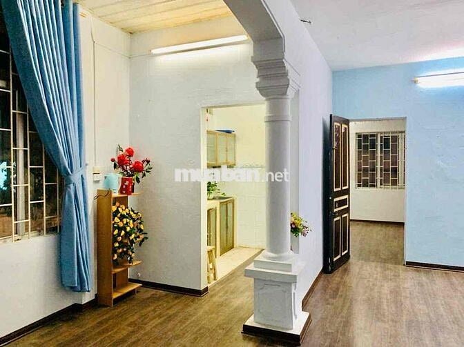 Bán căn hộ Tập thể trung tâm quận Cầu Giấy