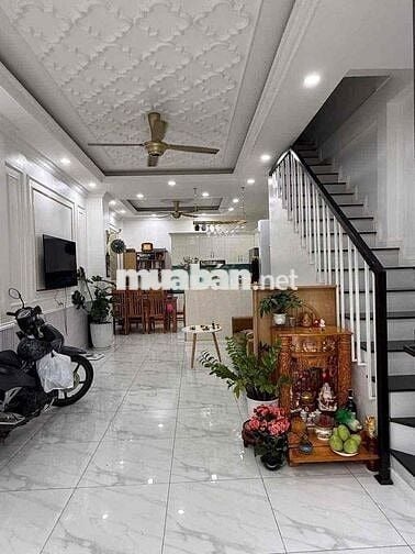 Siêu phẩm cho người đam mê đầu tư cho thuê 2tỷ990, DT 41.7m2, Vườn Lài