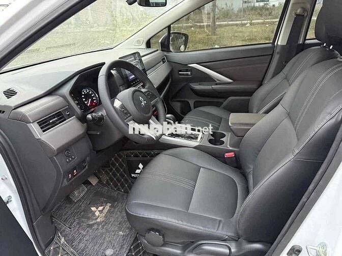Mitsubishi Xpander 2023 Premium 1.5 AT - 28000 km